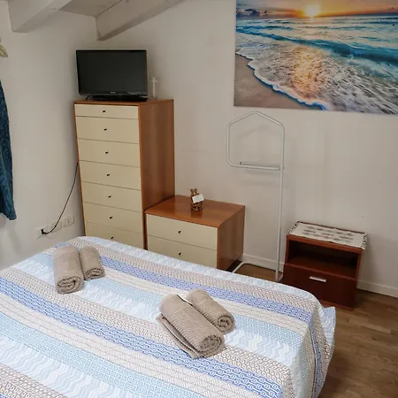 Sunsetbarbana - Tricamere Con Posto Auto Apartment