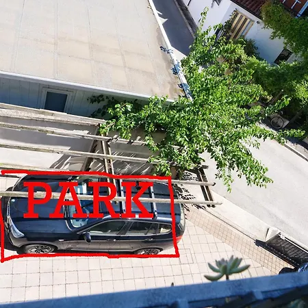 Sunsetbarbana - Tricamere Con Posto Auto شقة